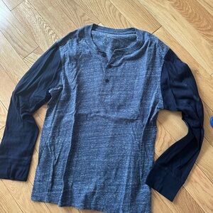 J crew size medium Men's Blue Henley Shirt
